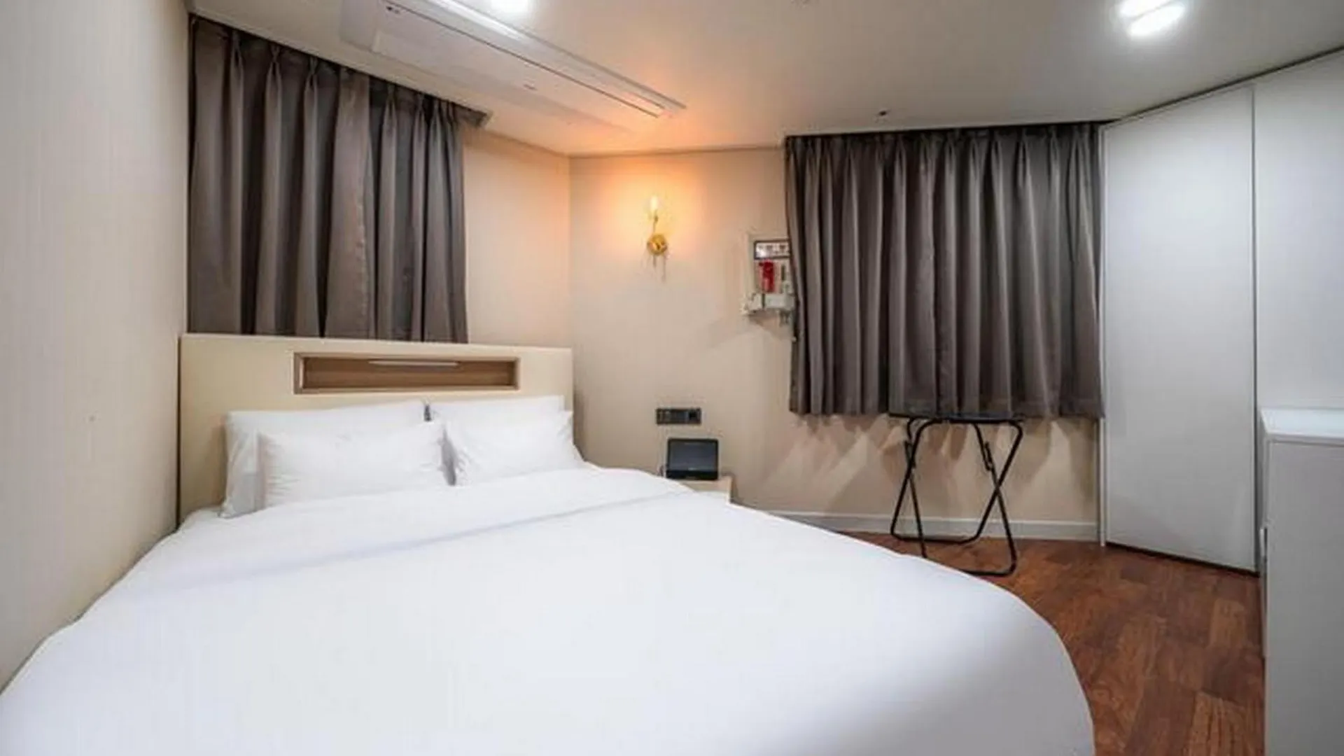 Hotel Regen Seoul 0*,  South Korea